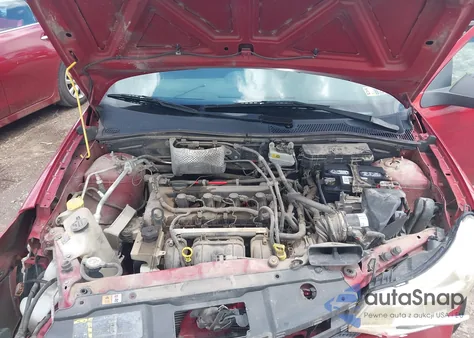 2010 Ford Focus Se z USA, uszkodzony, nr VIN 1FAHP3FN6AW122594